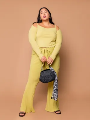 THE SHOULDER PEEK TOP - Pear