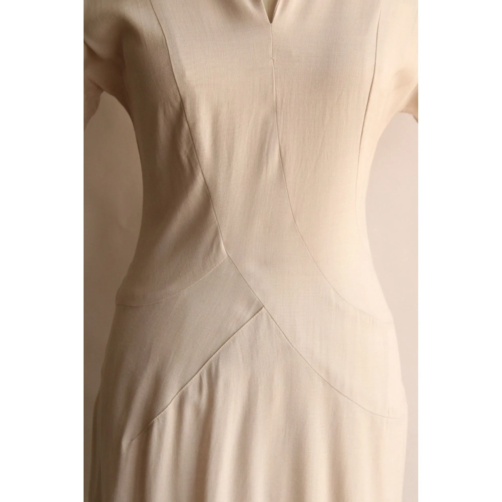 Vintage 1960s Pale Taupe Woven Cotton Dress