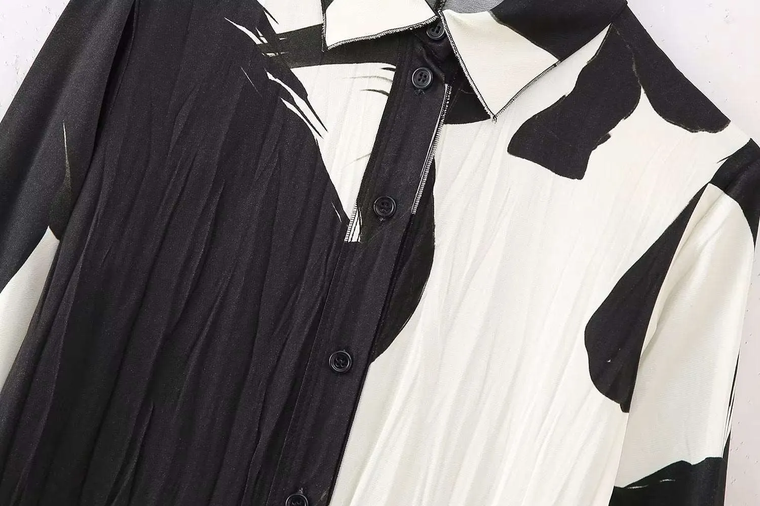 Women's Long Sleeve Black and White Shirt Style Dress